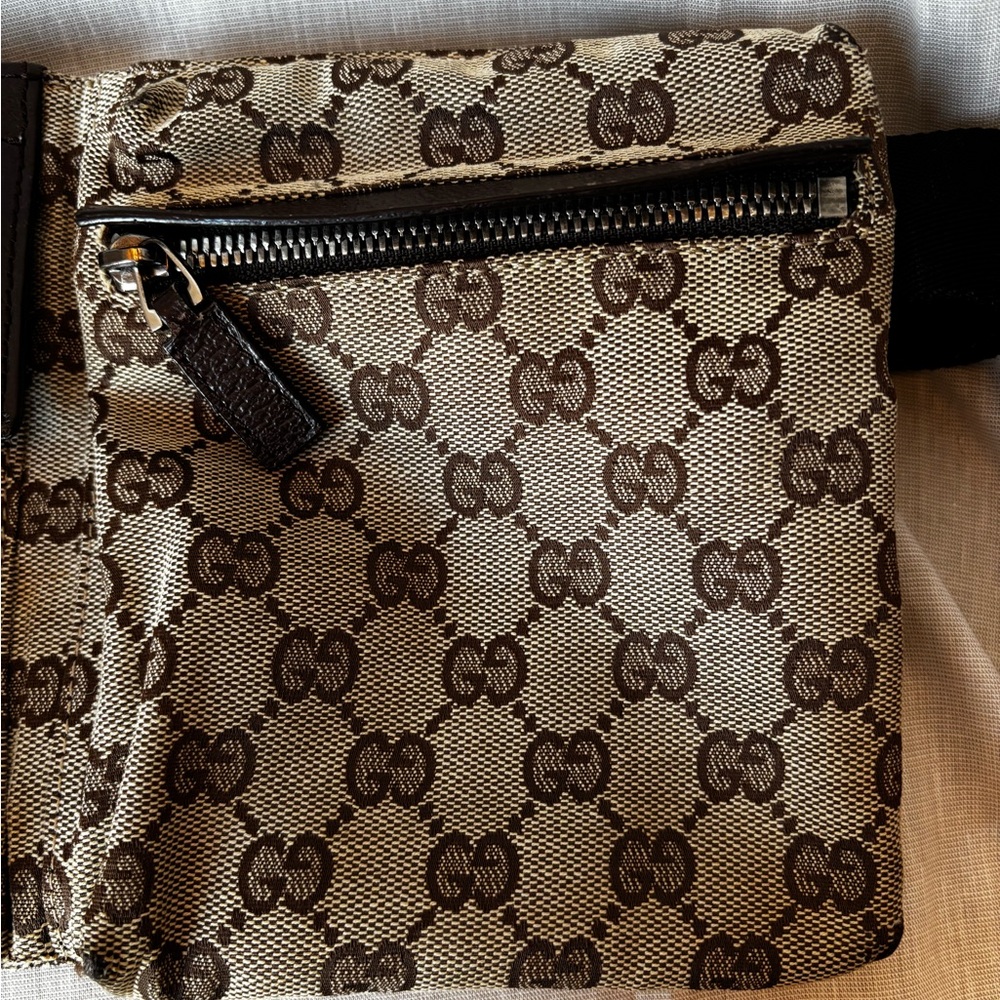 Gucci GG Monogram Double Pocket Belt Bag - Picture 4 of 16